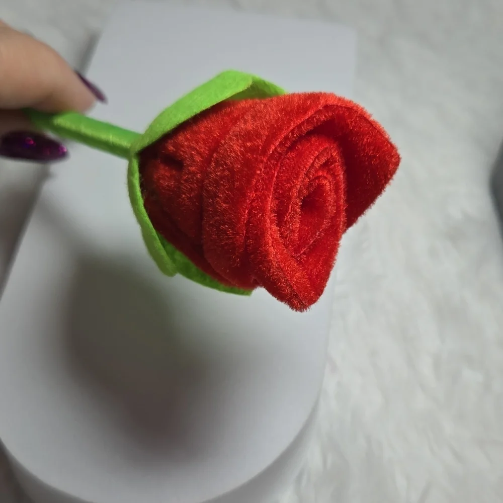 Boutique add romantic